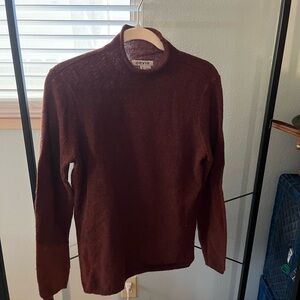 Orvis NWT Women’s Deep Burgundy Crewneck Sweater
